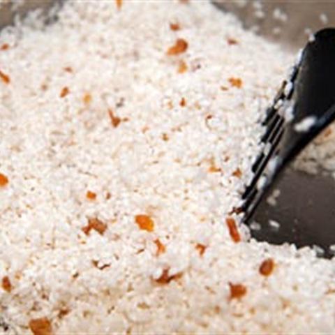 Cách làm xôi mặn gói lá