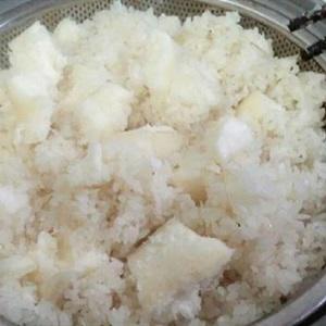 Cách làm xôi nếp khoai mì