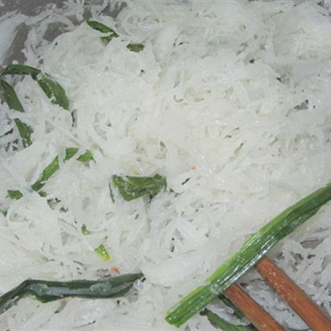 Cách làm xôi tím lá cẩm