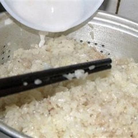 Cách làm xôi với trái cây 