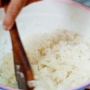 Cách làm xôi xoài Thái