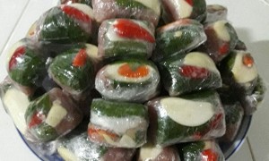 Xuống bếp làm ốc hương rang muối ớt phô mai đãi cả nhà